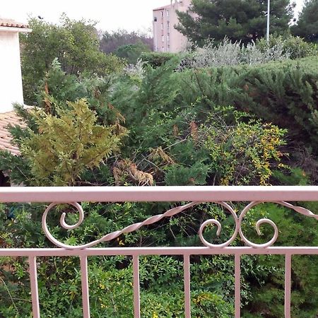 La Garde : Joli Studio Dans Residence Εξωτερικό φωτογραφία