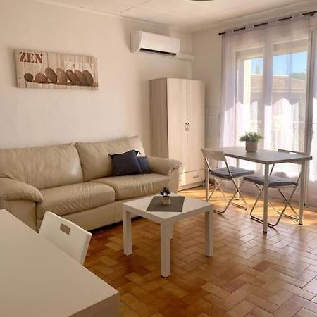 La Garde : Joli Studio Dans Residence Εξωτερικό φωτογραφία